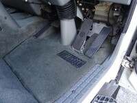 三菱ふそうファイター家畜運搬車中型（4t）[写真29]