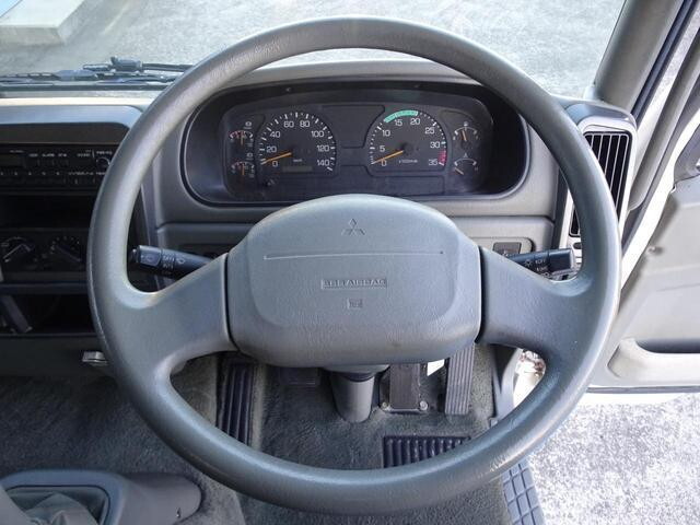 三菱ふそうファイター家畜運搬車中型（4t）[写真30]