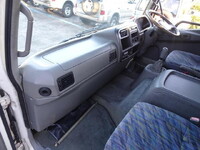 三菱ふそうファイター家畜運搬車中型（4t）[写真36]