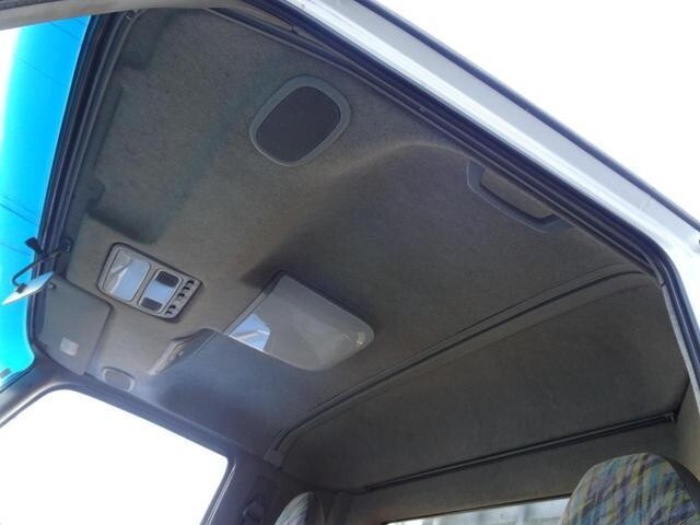 三菱ふそうファイター家畜運搬車中型（4t）[写真37]