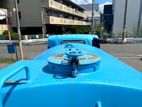 いすゞエルフ散水車小型（2t・3t）[写真18]