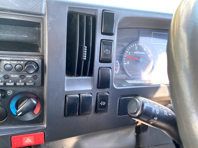 いすゞエルフ散水車小型（2t・3t）[写真34]