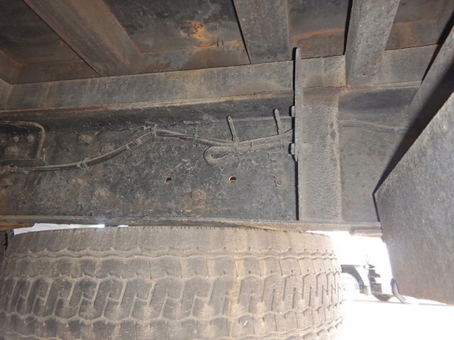 三菱ふそうスーパーグレートセルフローダー大型（10t）[写真11]