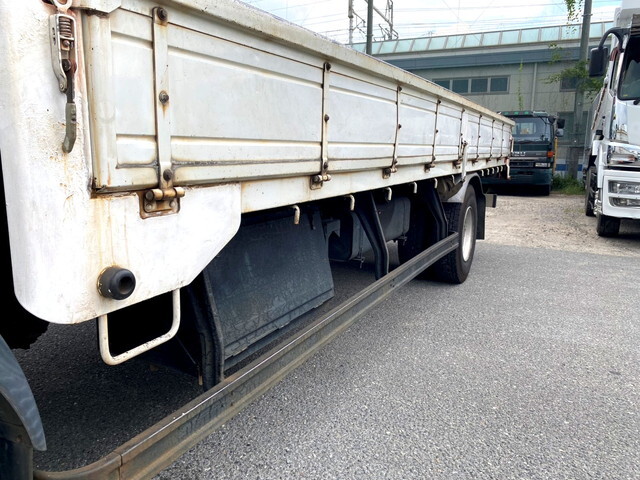 三菱ふそうファイター平ボディ中型（4t）[写真10]