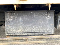 三菱ふそうファイター平ボディ中型（4t）[写真16]