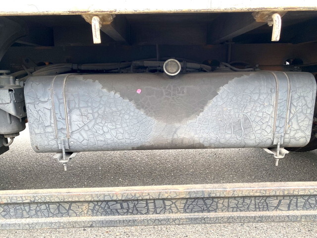 三菱ふそうファイター平ボディ中型（4t）[写真17]