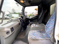 三菱ふそうファイター平ボディ中型（4t）[写真32]