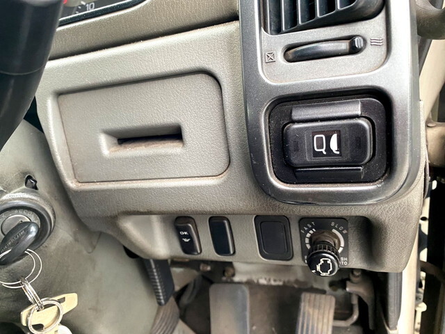 三菱ふそうファイター平ボディ中型（4t）[写真37]