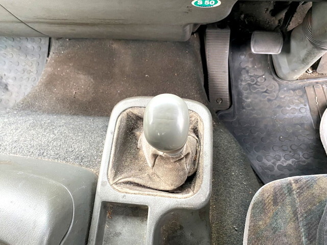 三菱ふそうファイター平ボディ中型（4t）[写真38]