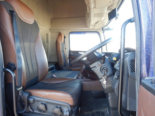 日野プロフィアアルミウイング大型（10t）[写真18]