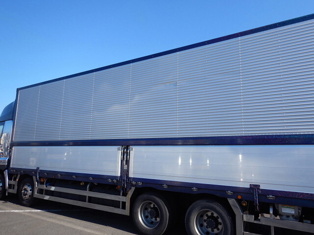 日野プロフィアアルミウイング大型（10t）[写真28]