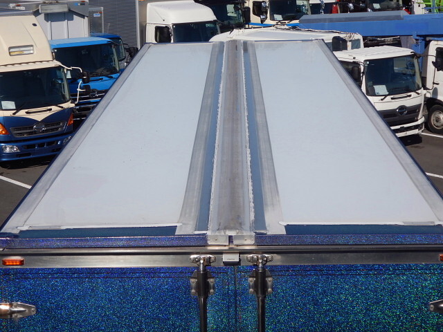 日野プロフィアアルミウイング大型（10t）[写真31]