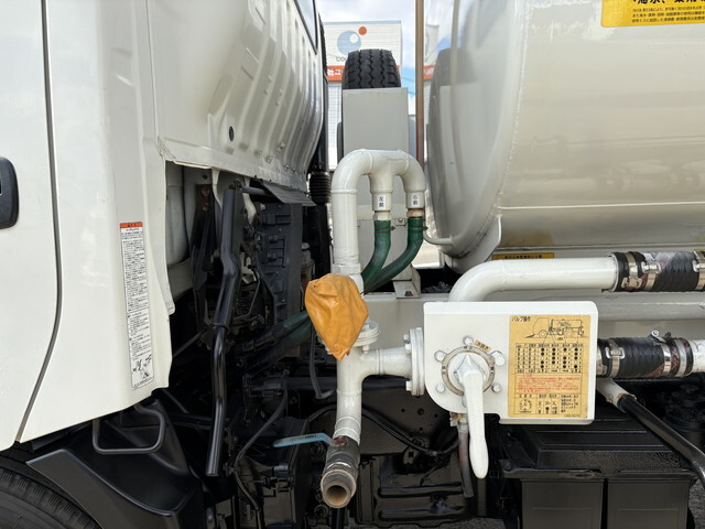 日野デュトロ散水車小型（2t・3t）[写真15]