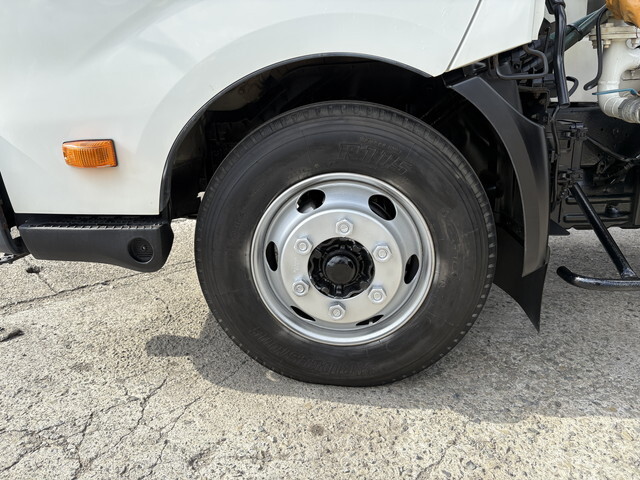 日野デュトロ散水車小型（2t・3t）[写真32]