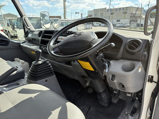 日野デュトロ散水車小型（2t・3t）[写真06]