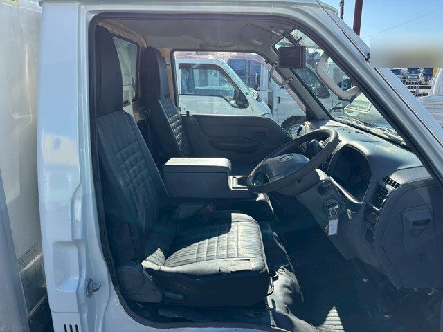 マツダその他の車種冷凍車（冷蔵車）小型（2t・3t）[写真30]