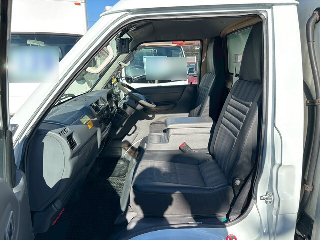 マツダその他の車種冷凍車（冷蔵車）小型（2t・3t）[写真33]