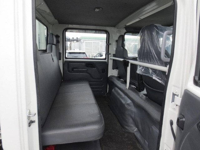 いすゞエルフダブルキャブ（Wキャブ）小型（2t・3t）[写真13]