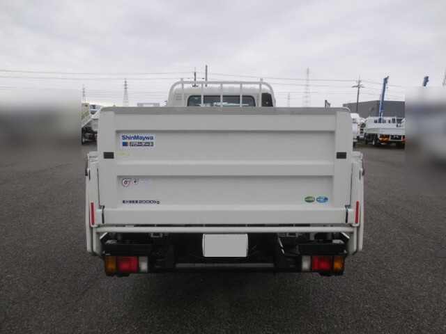 いすゞエルフダブルキャブ（Wキャブ）小型（2t・3t）[写真06]