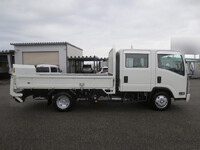 いすゞエルフダブルキャブ（Wキャブ）小型（2t・3t）[写真08]