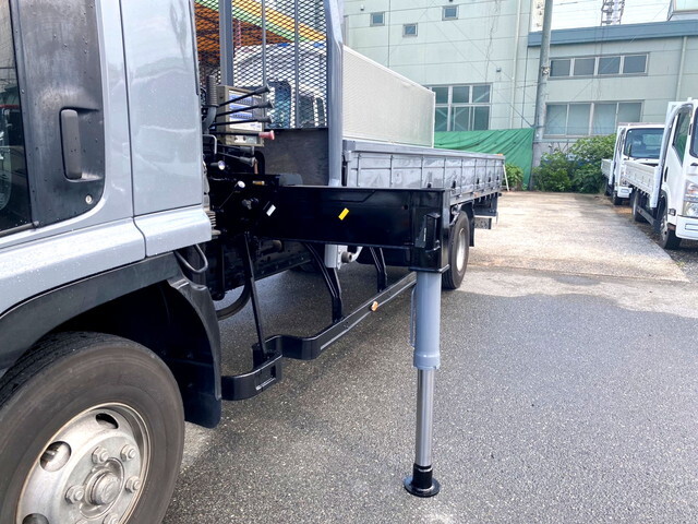 いすゞフォワードクレーン4段中型（4t）[写真13]