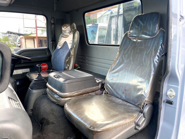 いすゞフォワードクレーン4段中型（4t）[写真33]