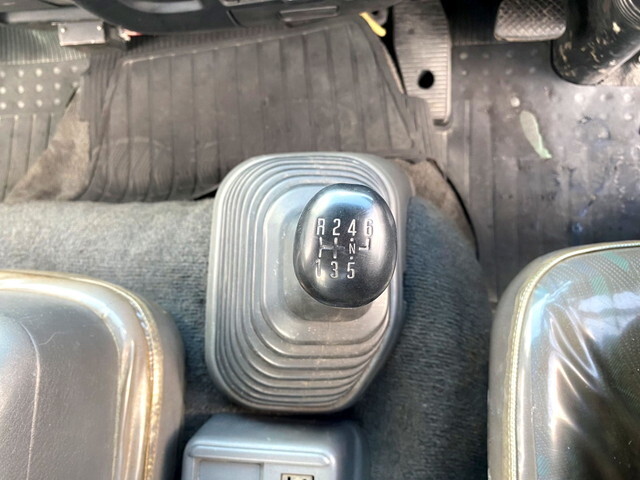 いすゞフォワードクレーン4段中型（4t）[写真36]