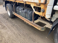 いすゞエルフ平ボディ小型（2t・3t）[写真15]