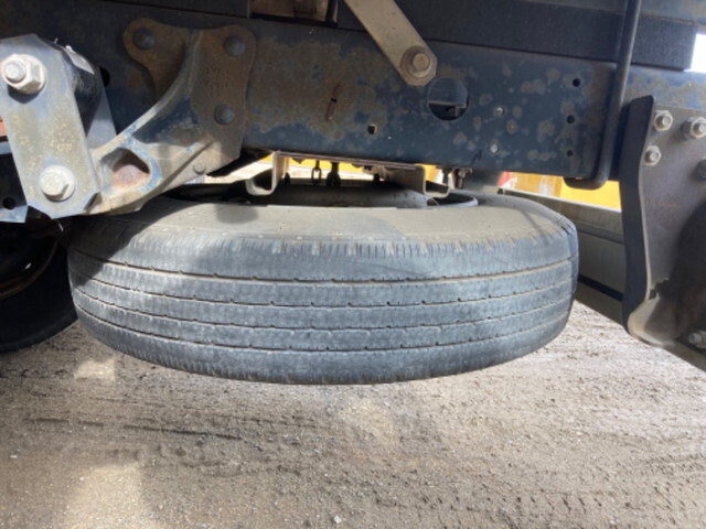 いすゞエルフ平ボディ小型（2t・3t）[写真16]