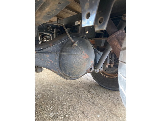 いすゞエルフ平ボディ小型（2t・3t）[写真22]