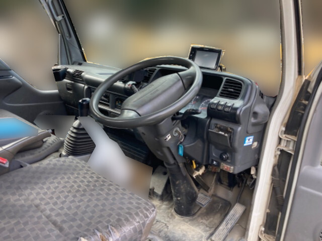 いすゞエルフ平ボディ小型（2t・3t）[写真31]