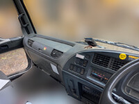 いすゞフォワードクレーン4段増トン（6t・8t）[写真34]