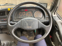 いすゞフォワードクレーン4段増トン（6t・8t）[写真35]