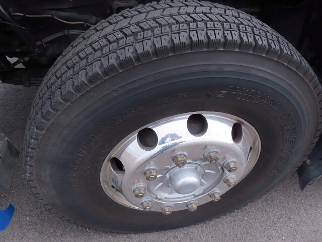 いすゞギガトレーラーヘッド（トラクターヘッド）大型（10t）[写真10]