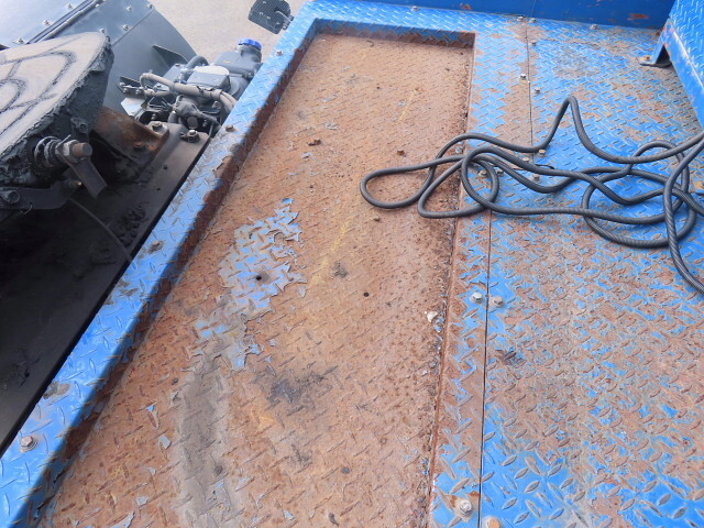 いすゞギガトレーラーヘッド（トラクターヘッド）大型（10t）[写真28]