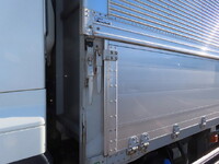 日野プロフィアアルミウイング大型（10t）[写真28]