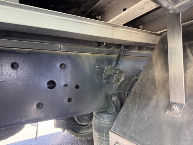 UDトラックスクオンアルミウイング大型（10t）[写真25]