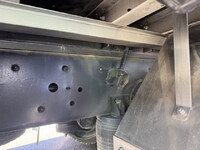 UDトラックスクオンアルミウイング大型（10t）[写真26]