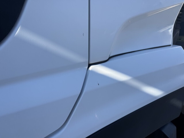 UDトラックスクオンアルミウイング大型（10t）[写真36]