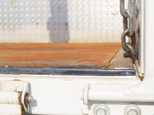 いすゞエルフクレーン3段小型（2t・3t）[写真10]