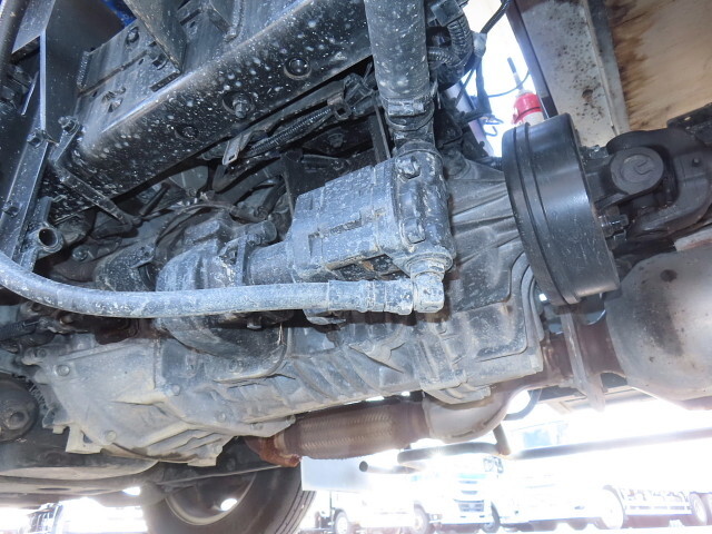 いすゞエルフクレーン3段小型（2t・3t）[写真13]