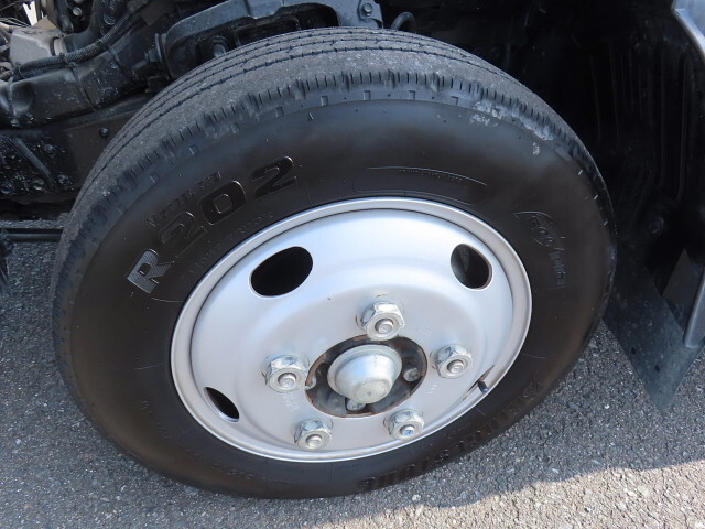 いすゞエルフクレーン3段小型（2t・3t）[写真18]