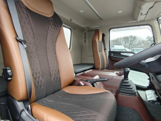 日野レンジャー冷凍車（冷蔵車）中型（4t）[写真23]