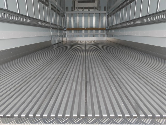 日野レンジャー冷凍車（冷蔵車）中型（4t）[写真07]