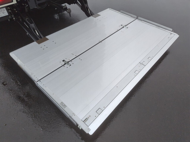 日野レンジャー冷凍車（冷蔵車）中型（4t）[写真09]