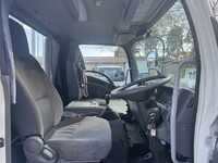 いすゞフォワード平ボディ中型（4t）[写真15]