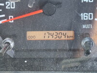 いすゞフォワード平ボディ中型（4t）[写真17]