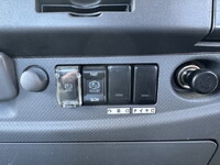 いすゞフォワード平ボディ中型（4t）[写真22]