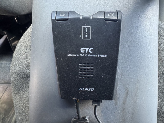 いすゞフォワード平ボディ中型（4t）[写真22]