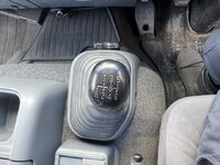 いすゞフォワード平ボディ中型（4t）[写真24]